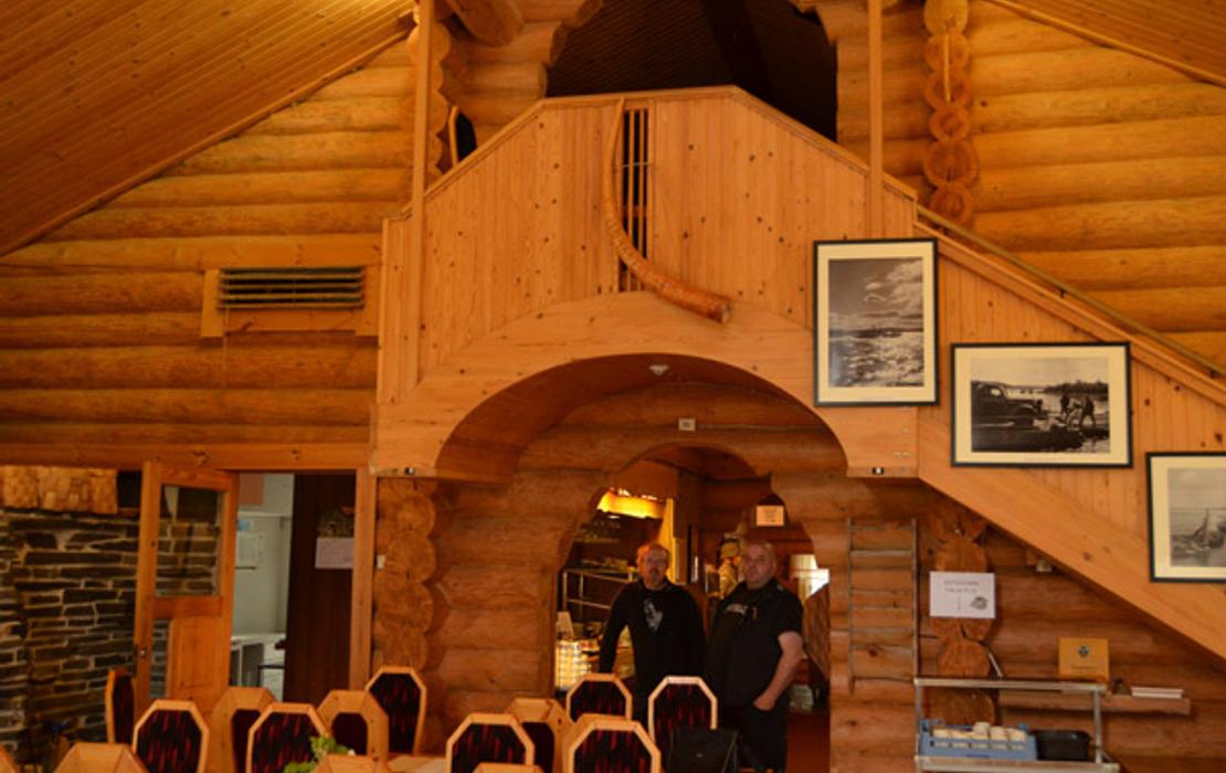 Taistelijan Talon ravintolasali.